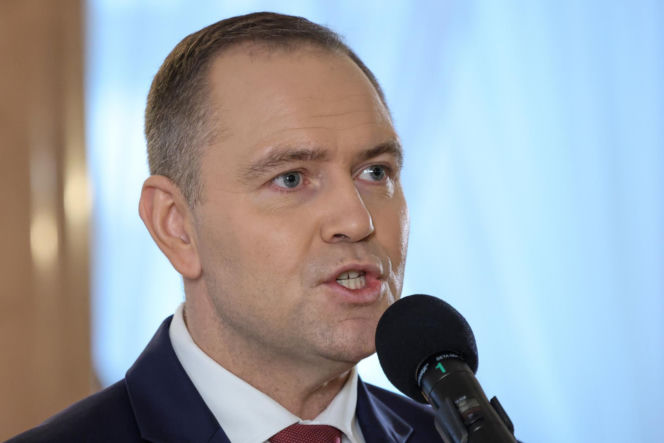 Demontaż okrągłego stołu w Pałacu Prezydenckim