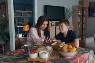 Barwy szczęścia, odc. 3316. Kasia (Katarzyna Glinka), Ksawery (Bartosz Gruchot)