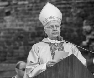 Rozpoczyna się pogrzeb abp. Józefa Michalika. Gdzie zobaczysz transmisję?