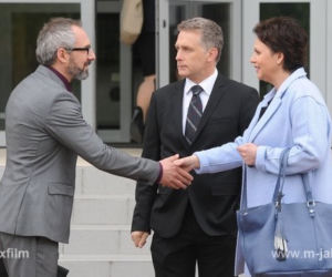 M jak miłość odc. 1153. Artur (Robert Moskwa), Marysia (Małgorzata Pieńkowska), Adam Werner (Jacek Kopczyński)