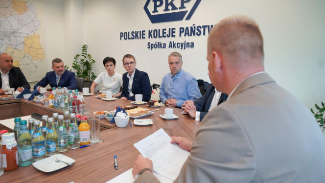 17-letni Dominik w siedzibie PKP na zaproszenie przewoźnika