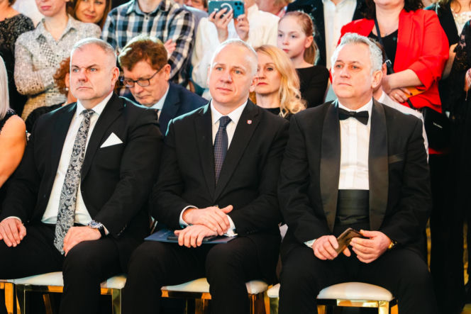 Studniówka 2026 młodzieży z IV LO im. Hetmana Stanisława Żółkiewskiego w Siedlcach