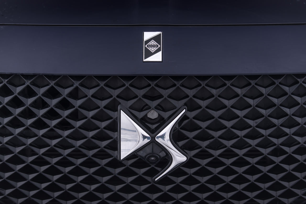 DS 7 Crossback E-Tense 300 4x4 Louvre