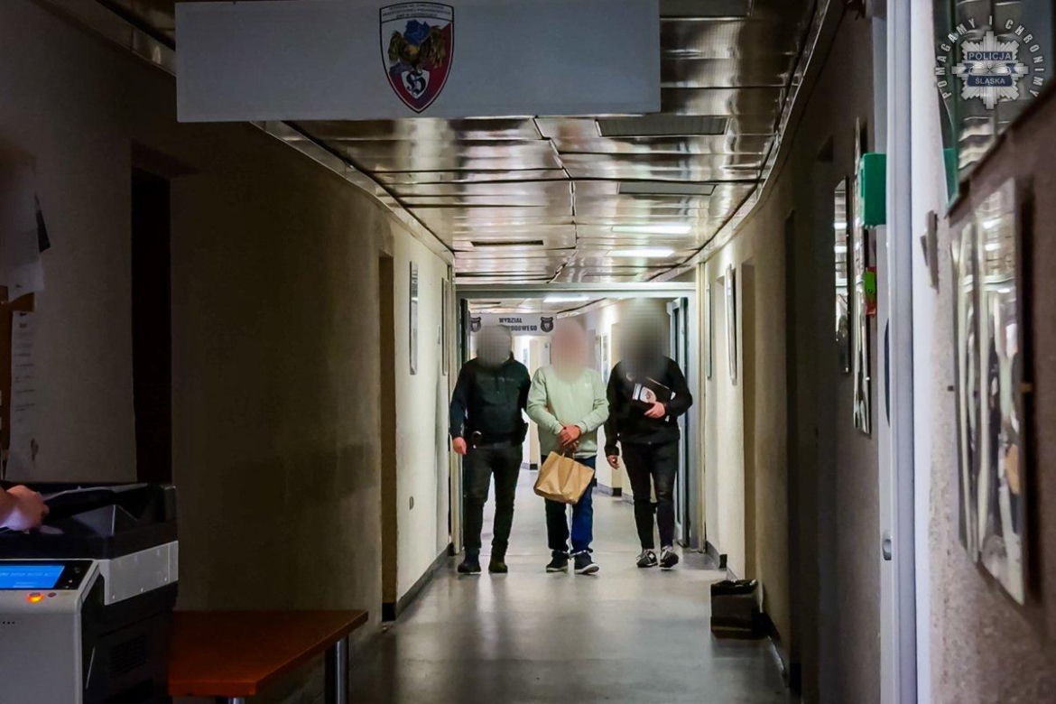 Śląska policja poluje na mafię śmieciową. Kolejne osoby zatrzymane. Zarzuty dla 105 osób