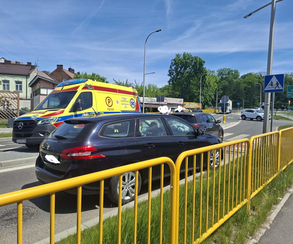 Wypadek na Hutniczej w Starachowicach. Są poszkodowani