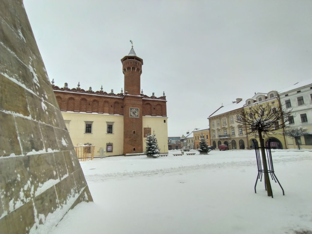 Pomnik, który grzeje! Płyta Jana Głuszaka Dagaramy w Tarnowie