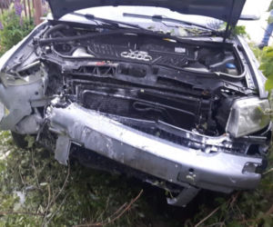 Rozbił mocne Audi RS6 Avant na płocie