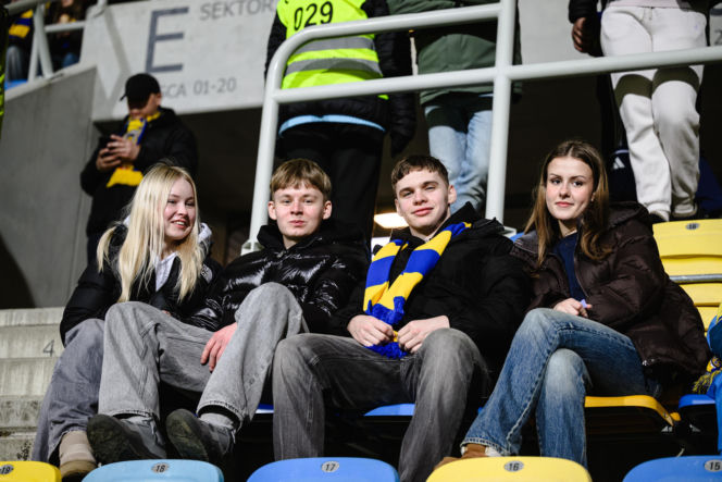 Arka Gdynia - Lechia Gdańsk: Zdjęcia kibiców z derbów Trójmiasta w ramach 23. kolejki PKO BP Ekstraklasy