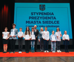 Najzdolniejsi uczniowie odebrali stypendia Prezydenta Miasta Siedlce