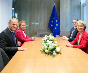 Donald Tusk podczas nieformalnego szczytu Rady Europejskiej w Nikozji