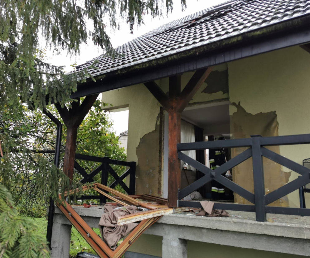 Zabłędza. EKSPLOZJA butli z gazem! Dwie osoby poparzone 
