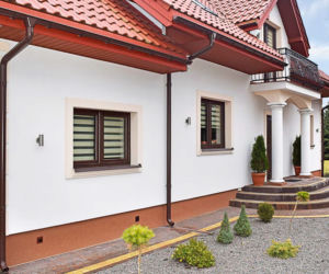 Czas na tynkowanie cokołu
