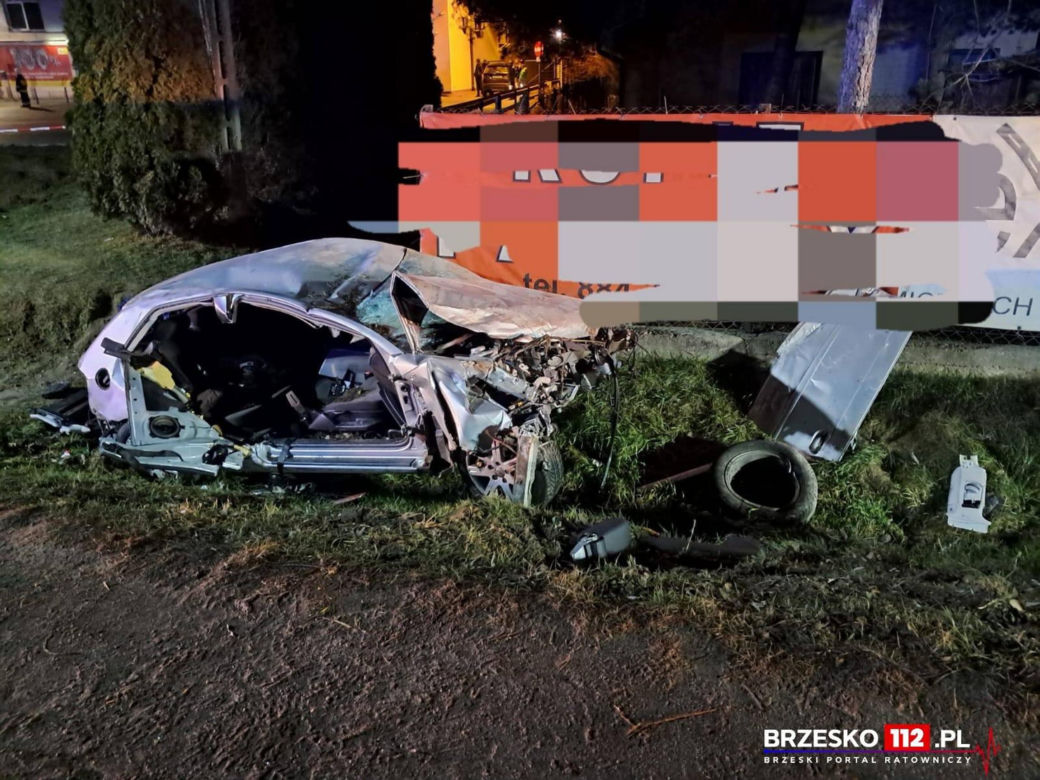 Gnojnik. Śmiertelny wypadek w sylwestra. 18-latek z audi nie żyje [ZDJĘCIA].