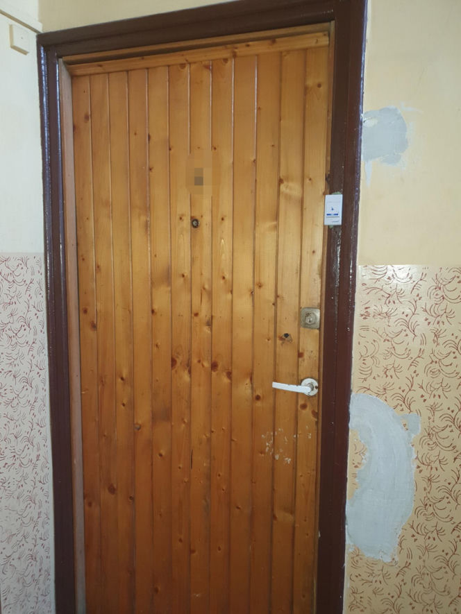 Mateusz rzucił monetą. Wypadł orzeł, więc udusił Wiktorię