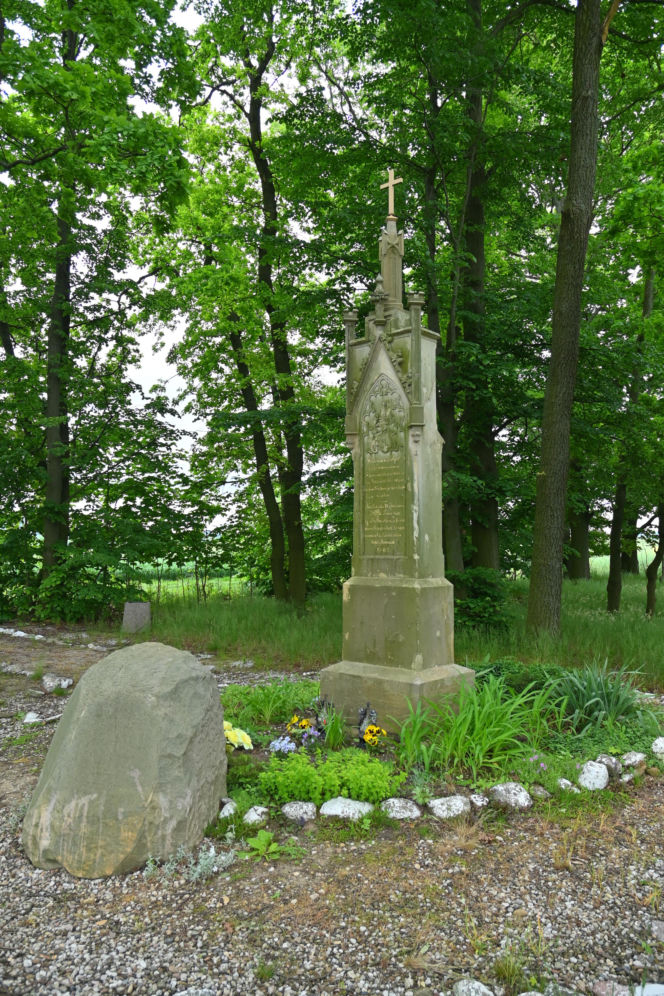 Pomnik Szwenkfedystów w Twardocicach