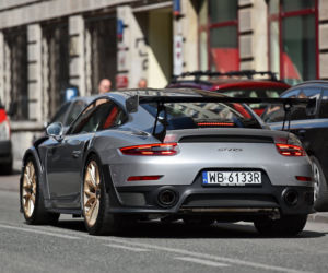 Kuba Wojewódzki jeździ Porsche 911 GT2 RS