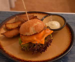 Książulo w luksusowym hotelu we Wrocławiu. Jedno danie go zniesmaczyło: Okropne