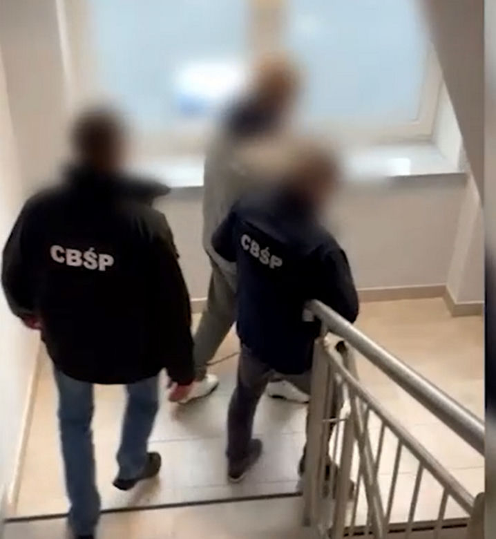 Wielka akcja policji, 22 osoby zatrzymane. Wśród nich gangsterzy starego Pruszkowa "Słowik", "Wańka" i "Parasol"