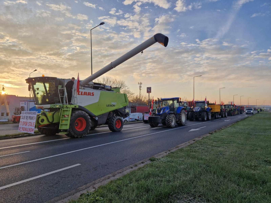 Wielki protest rolników wokół Wrocławia. Protestujący byli u prezydenta Jacka Sutryka   