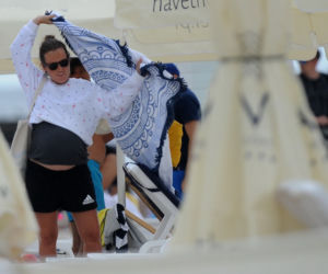 Olga Frycz haftuje na plaży