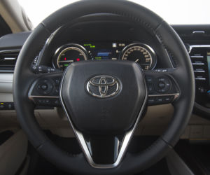 Toyota Camry 2.5 Hybrid Dynamic Force 218 KM e-CVT Executive