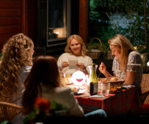 Przyjaciółki 18 odc. 210. Inga (Małgorzata Socha), Zuza (Anita Sokołowska), Patrycja (Joanna Liszowska), Anka (Magdalena Stużyńska)
