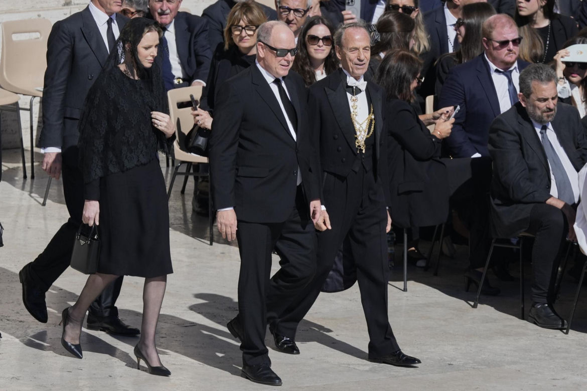 Głowy państw żegnają papieża Franciszka. Do Watykanu zjechali najważniejsi