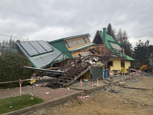 Wybuch na stadionie polskiego klubu. Stracili wszystko. Akcja pomocowa w Maniowach