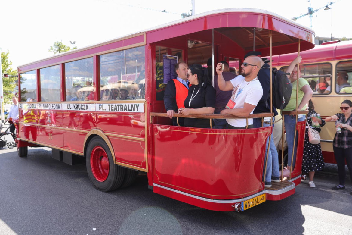 Parada Zabytkowych Autobusów 