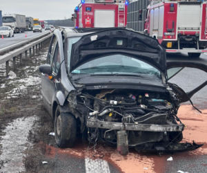 Wypadek na A4 w stronę Tarnowa. Lądował LPR, ogromne korki