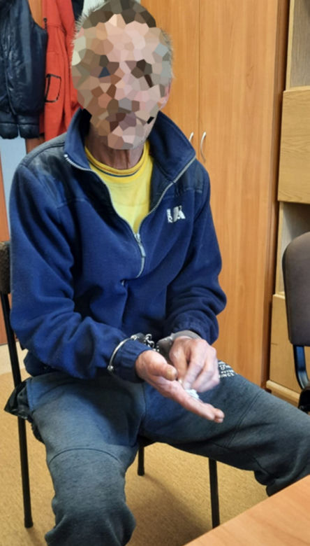 Szczeniak wyleciał przez okno w Radomiu. Policja zatrzymała podejrzanego!