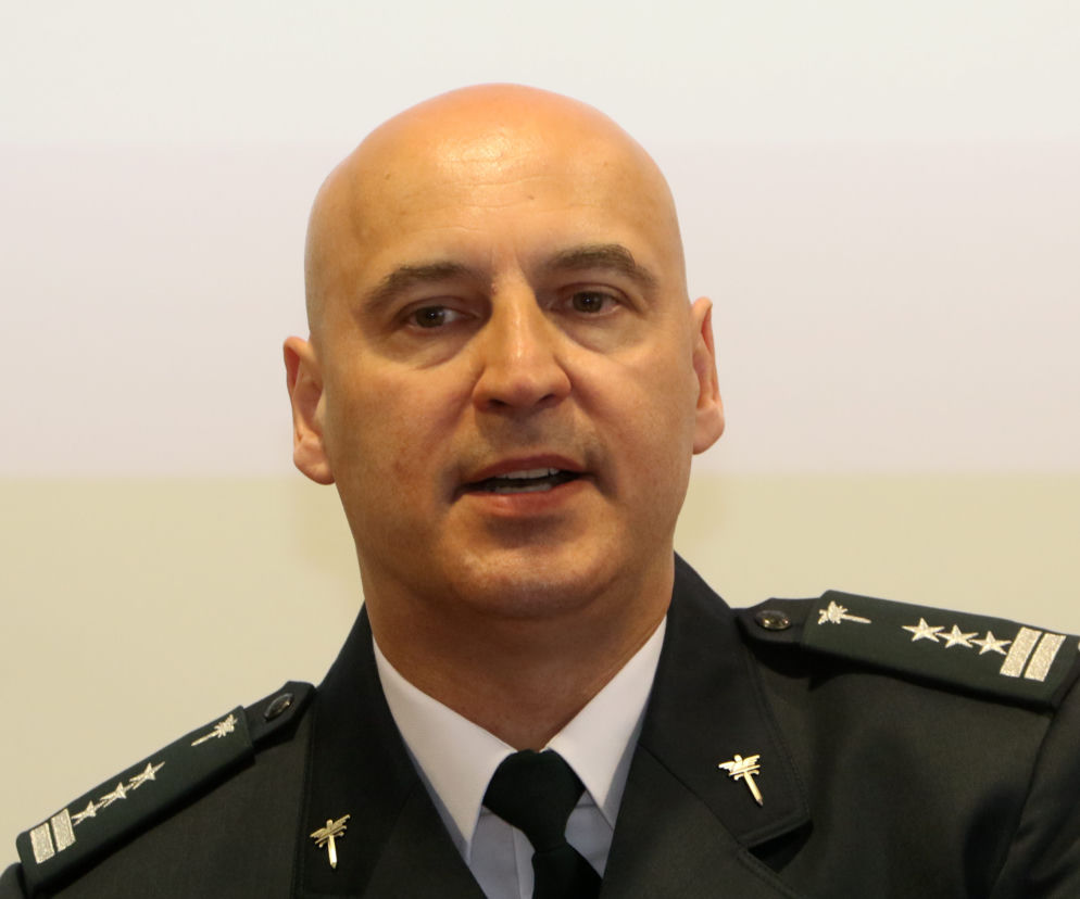 Marek Konkolewski: policjant to też człowiek i łamie poszczególne przepisy ruchu drogowego 