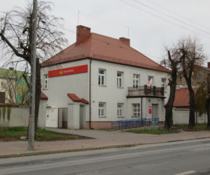 To miasto w woj. łódzkim było kiedyś prywatne. Dziś zachwyca pierwszym murowanym budynkiem