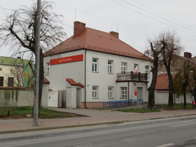 To miasto w woj. łódzkim było kiedyś prywatne. Dziś zachwyca pierwszym murowanym budynkiem