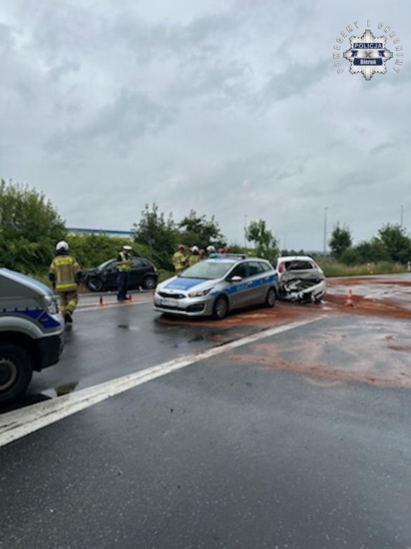 Zderzenie dwóch osobówek w Bieruniu