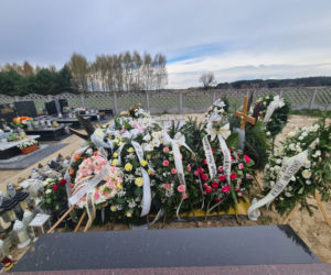 Jadachy. Małżeństwo zginęło pod pociągiem. Spoczęli w jednym grobie [GALERIA]