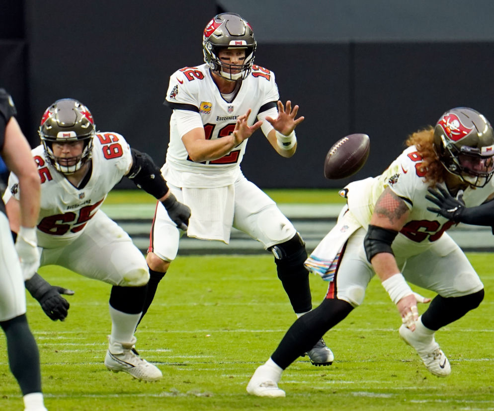 Super Bowl 2021 TV NA TRANSMISJA NA ŻYWO O KTÓREJ GODZINIE Super Bowl GDZIE OGLĄDAĆ w TV Na jakim programie Super Bowl GODZINA