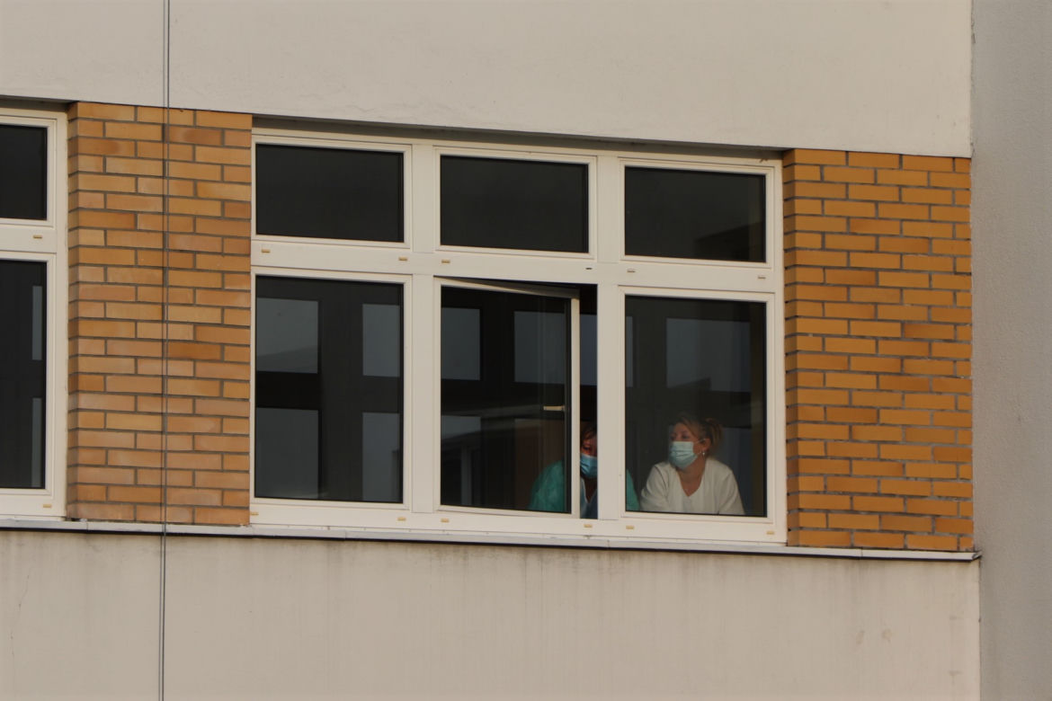 Mikołaj odwiedza Szpital Specjalistyczny dla Dzieci i Dorosłych w Toruniu