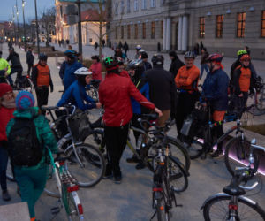Rowerzyści i rolkarze razem! Referendalna Masa Krytyczna