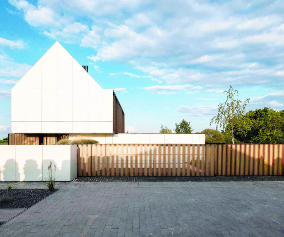 Dom ze skośnym dachem - projekt: SOIA architekci