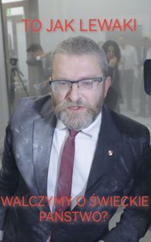 Grzegorz Braun z gaśnicą w Sejmie