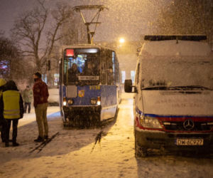 Wrocław. StreetTram ogrzewa i karmi! Tramwaj zwany ogrzewaniem stanął obok Mostów Mieszczańskich [ZDJĘCIA]