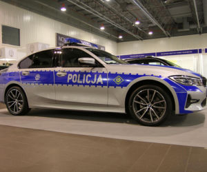 Policyjne radiowozy NA BOGATO! Nowe, oznakowane BMW robi wrażenie