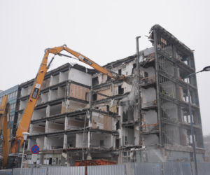 Rozbiórka słynnego budynku UW na Mokotowie