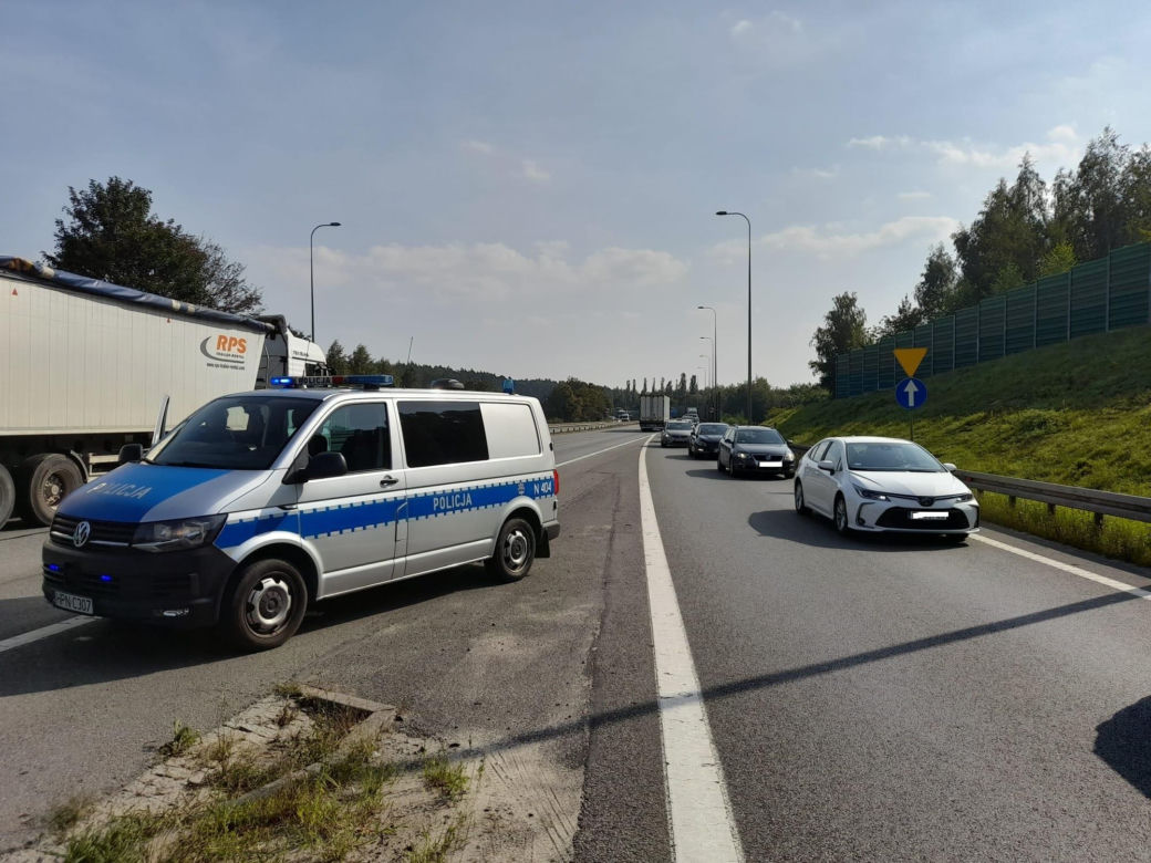 Straszny wypadek na Obwodnicy Trójmiasta. Dwaj mężczyźni zginęli przed wjazdem na A1
