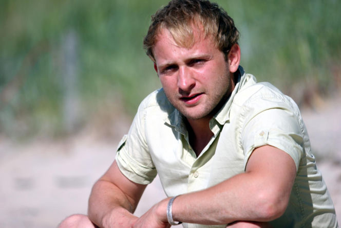 Borys Szyc kiedyś i dziś. Tak wyglądała jego droga na szczyt polskiego kina