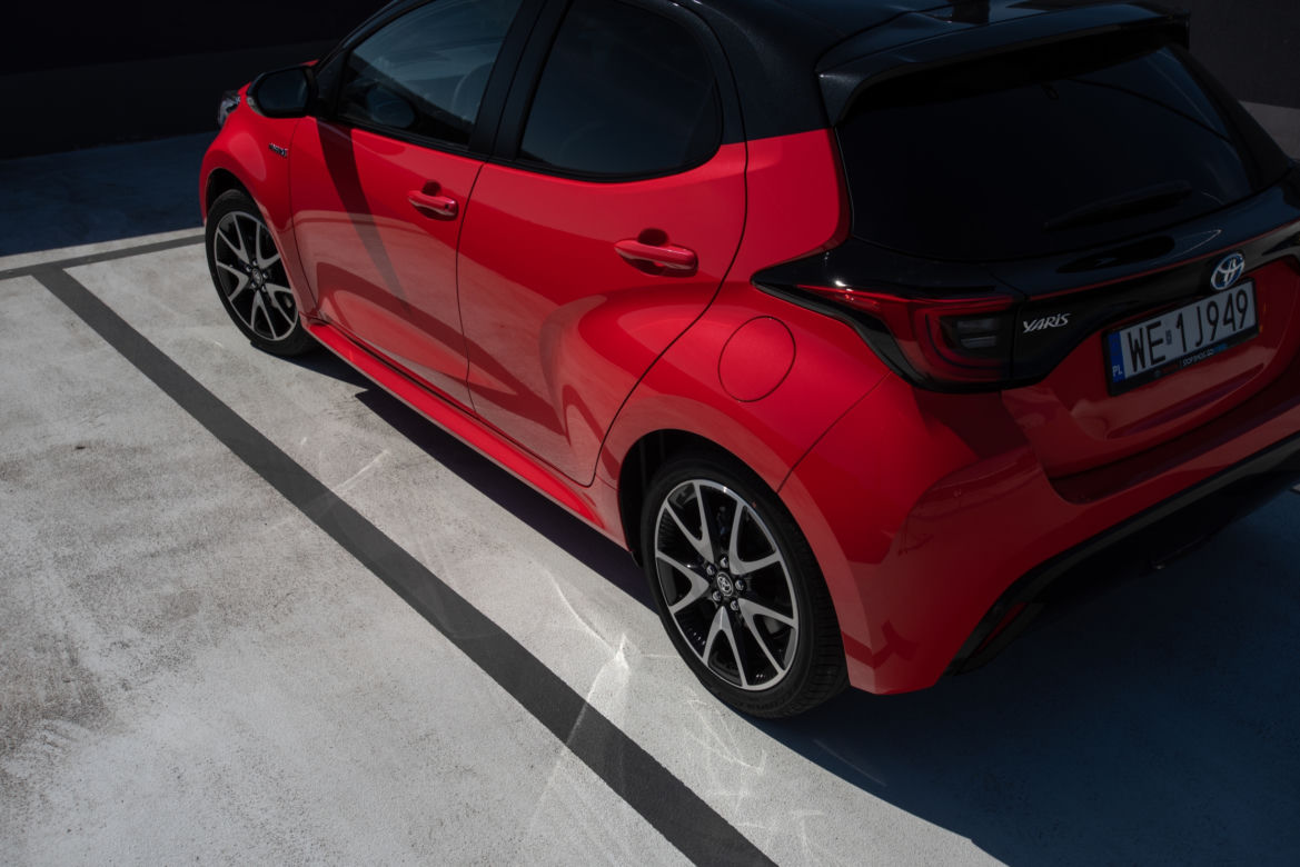 2020 Toyota Yaris 1.5 HYBRID Premiere Edition (Tokyo Fusion)