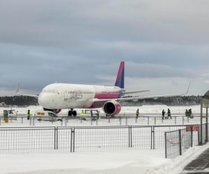 Duże problemy podróżnych na lotnisku Warszawa-Modlin