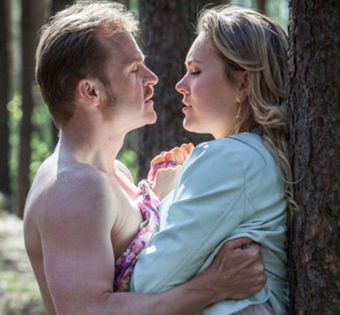 To nie koniec świata 2 sezon odc. 25. Klaudiusz (Piotr Rogucki), Ulka (Magdalena Lamparska)