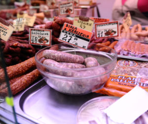 Drożyzna w koszyczkach. Horrendalnie wysokie ceny na warszawskich bazarach